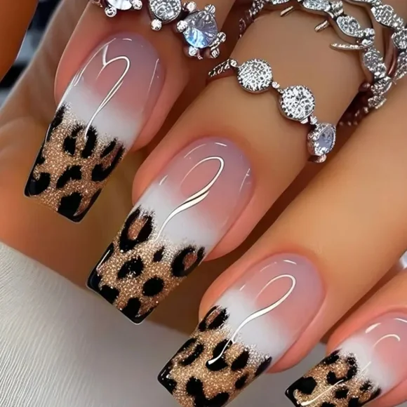 Leopard Print Nail Art Set - Picture 2 of 4